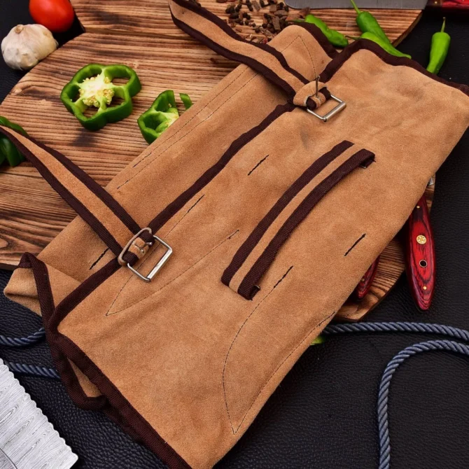 Handmade Damascus Steel Kitchen Knives Set/Chef Knife Set with Leather Roll Bag. (red)