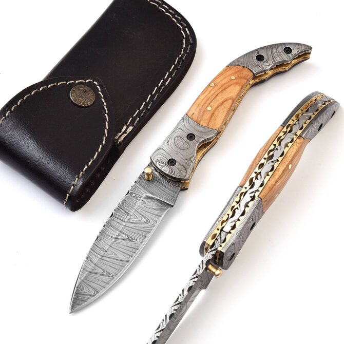 Hand-Forged Damascus Liner Lock Folding Knife - Ram Horn Handle & Damascus Bolster